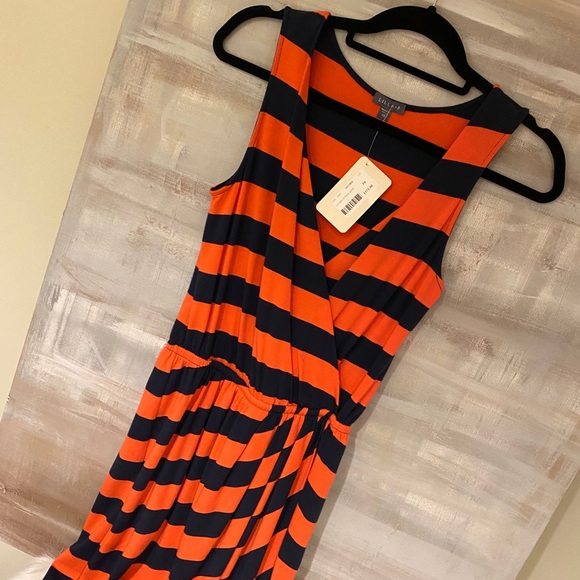 Lilla. P Striped Maxi Dress - Picture 5 of 11